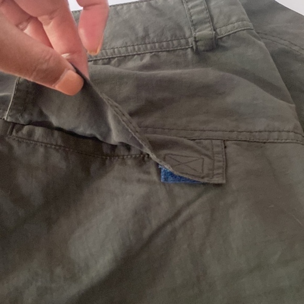 Eddie Bauer Olive Green Women 100% Nylon Cargo Pants 12 EUC - Picture 11 of 14